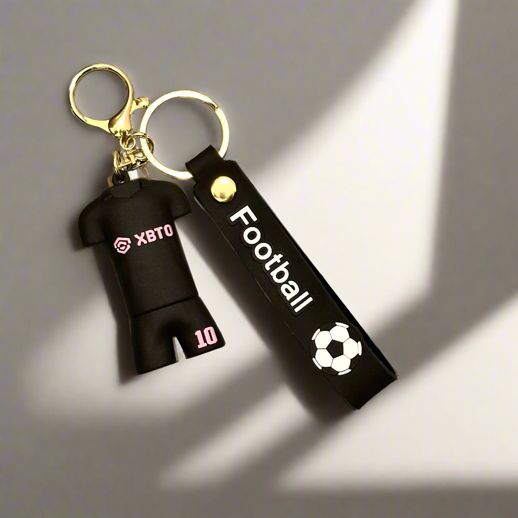 ⚽ Messi #10 Black Jersey Keychain – Football Fan Edition