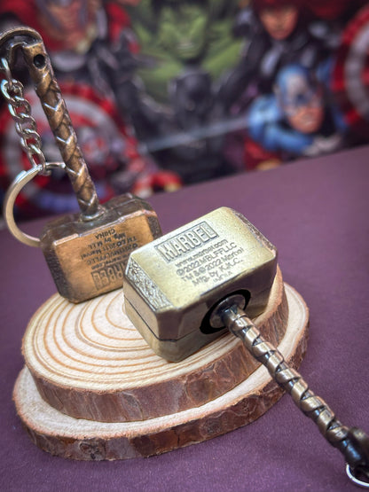 Thor’s Hammer Keychain Set – Marvel Weapons Miniature Keyring